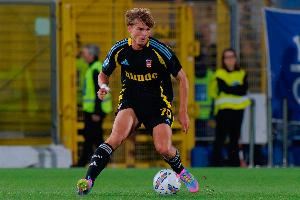 马卡：皇马认为帕斯能为一线队效力，但仍希望他再留科莫一年