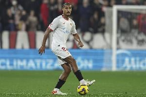 罗马诺：药厂就引进塞维利亚后卫巴代深入谈判，转会费超2500万欧