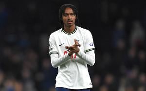 罗马诺：斯宾塞已经与热刺签下续约合同，即将官宣