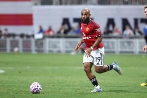 今年英超仅姆伯莫、哈兰德及萨拉赫至少参与20球，前者14球6助