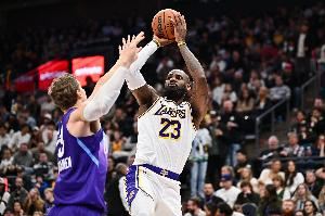 又预言了!苏群:詹姆斯很可能在11月19日主场对爵士的比赛复出